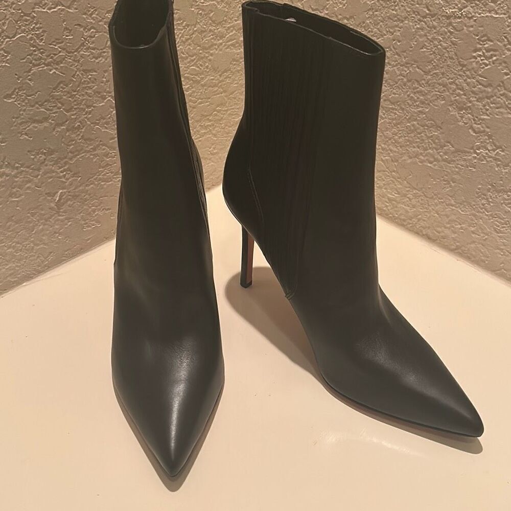 Veronica Beard Size 10.5 Lisa Mid-Heel Bootie Black Leather Classic Pull On New